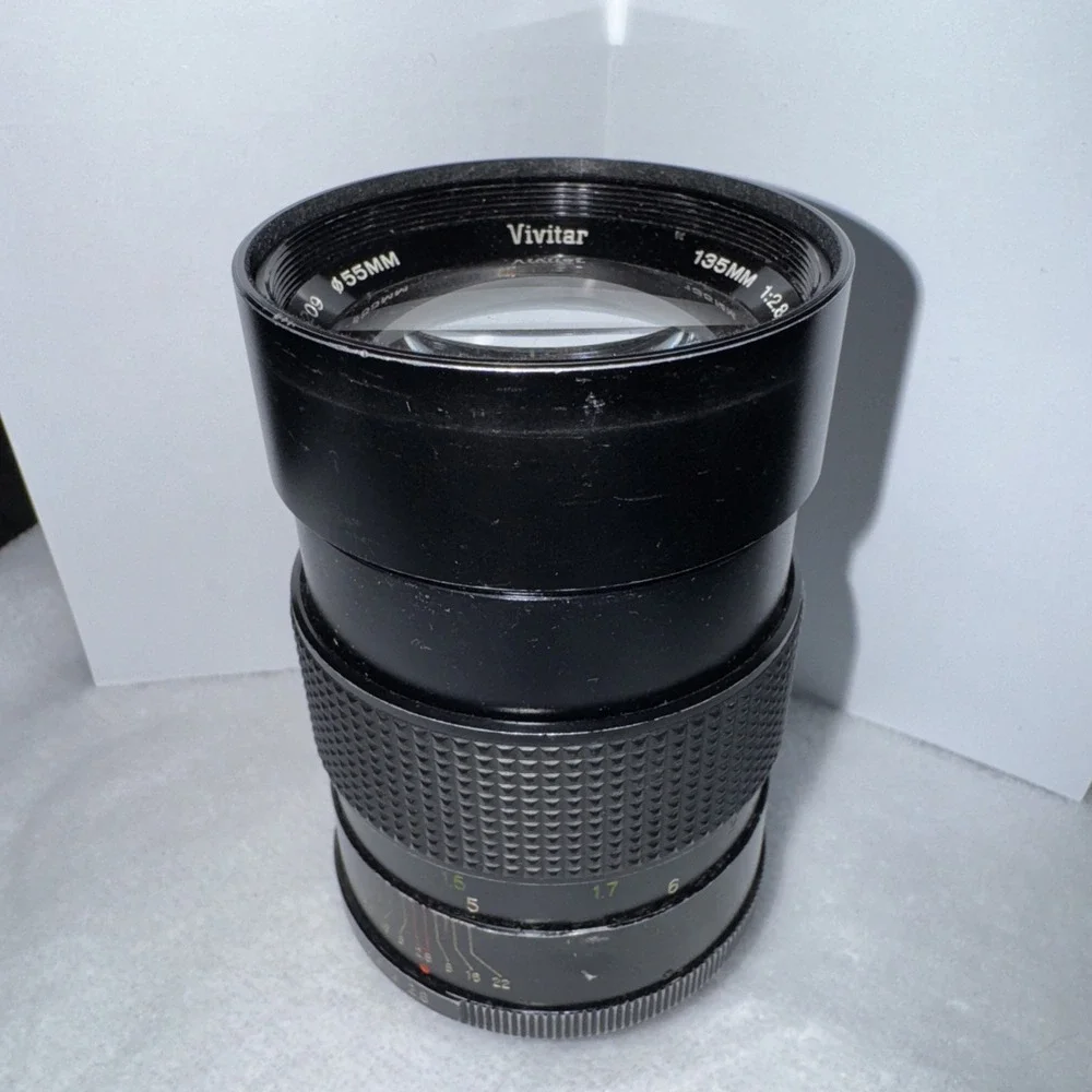 Vivitar 135mm f2.8 Auto Telephoto Lens 28637209